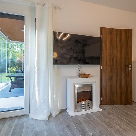 Casa Luxury Wellness Apartman By Bltn Шиофок Экстерьер фото