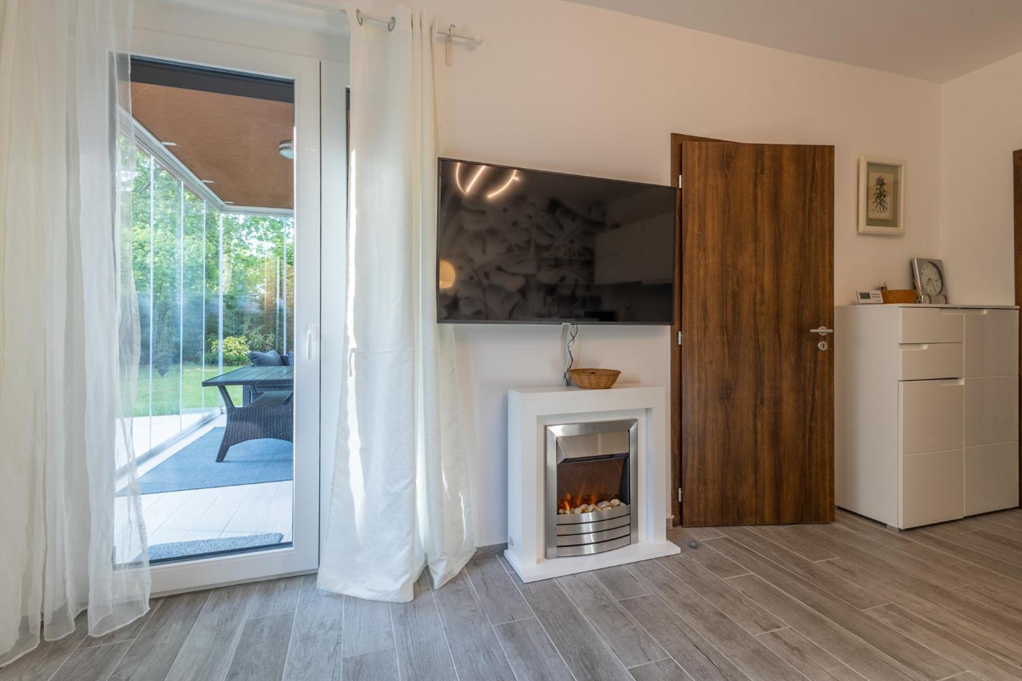 Casa Luxury Wellness Apartman By Bltn Шиофок Экстерьер фото